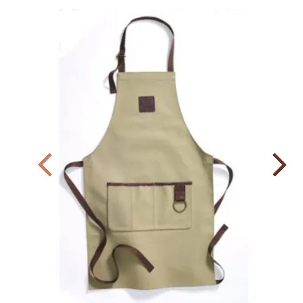 King Ranch Apron NWOT